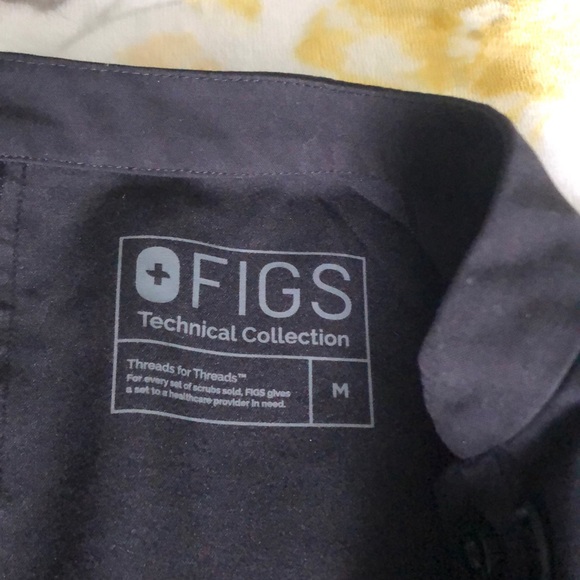 FIGS Button-up Top - Picture 2 of 4